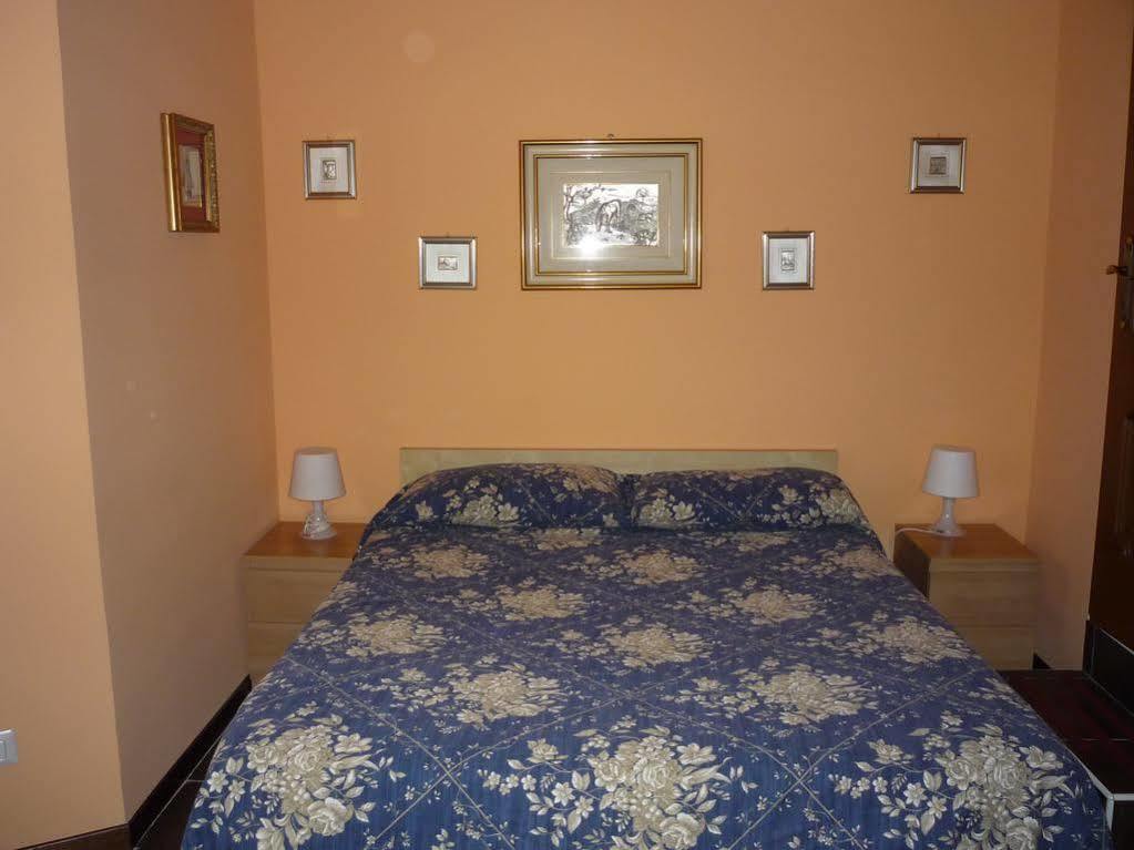 Affittacamere Andronaco Mailand Exterior foto